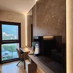 Diamond Residences 2bd 2bth 11fl Lux & Free P