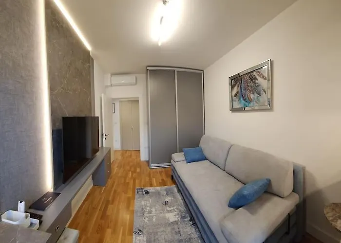 Diamond Residences 2bd 2bth 11fl Lux & Free P Apartment